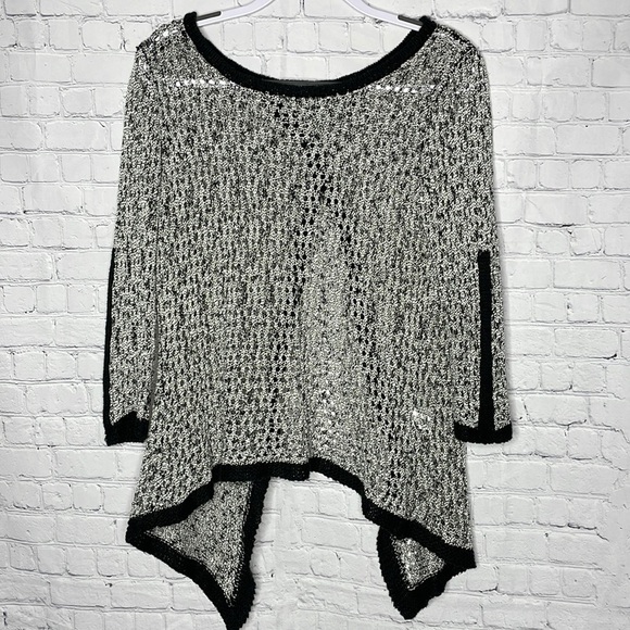 Camille & Co Size S/M Gray Black Lightweight Knit 3/4 Sleeve Split Back Sweater - Picture 2 of 7